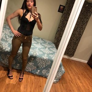 Meet your Posher, Johana